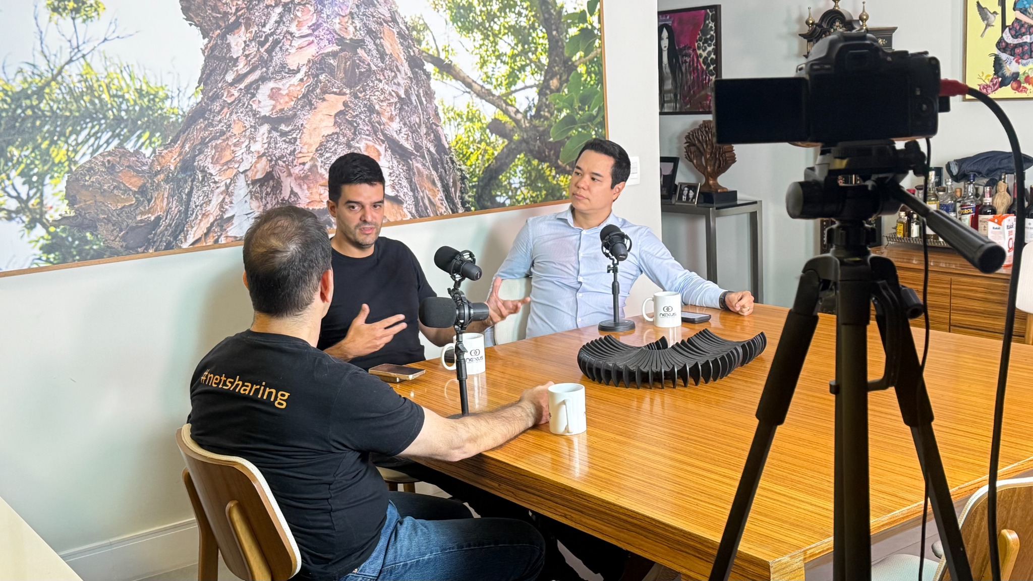 Gravação externa de podcast no espaço do cliente