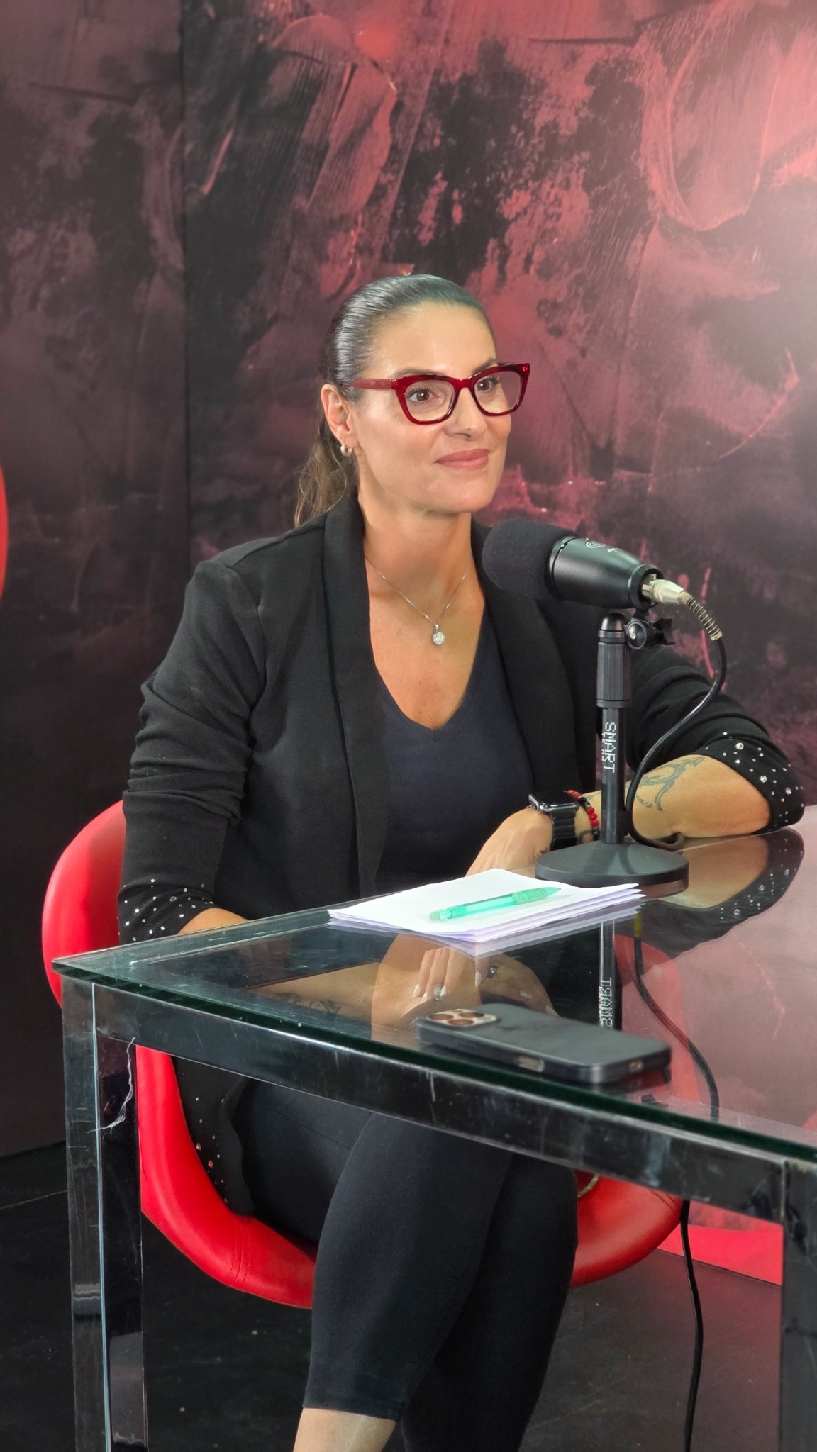Participação e condução em podcast